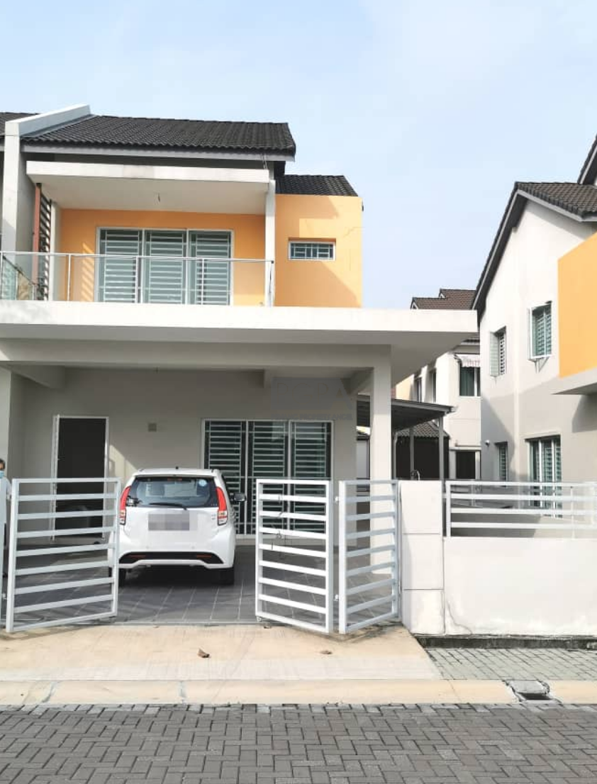 End-lot Terraced Home in Pearl Residence, Villa Mutiara, Simpang Ampat