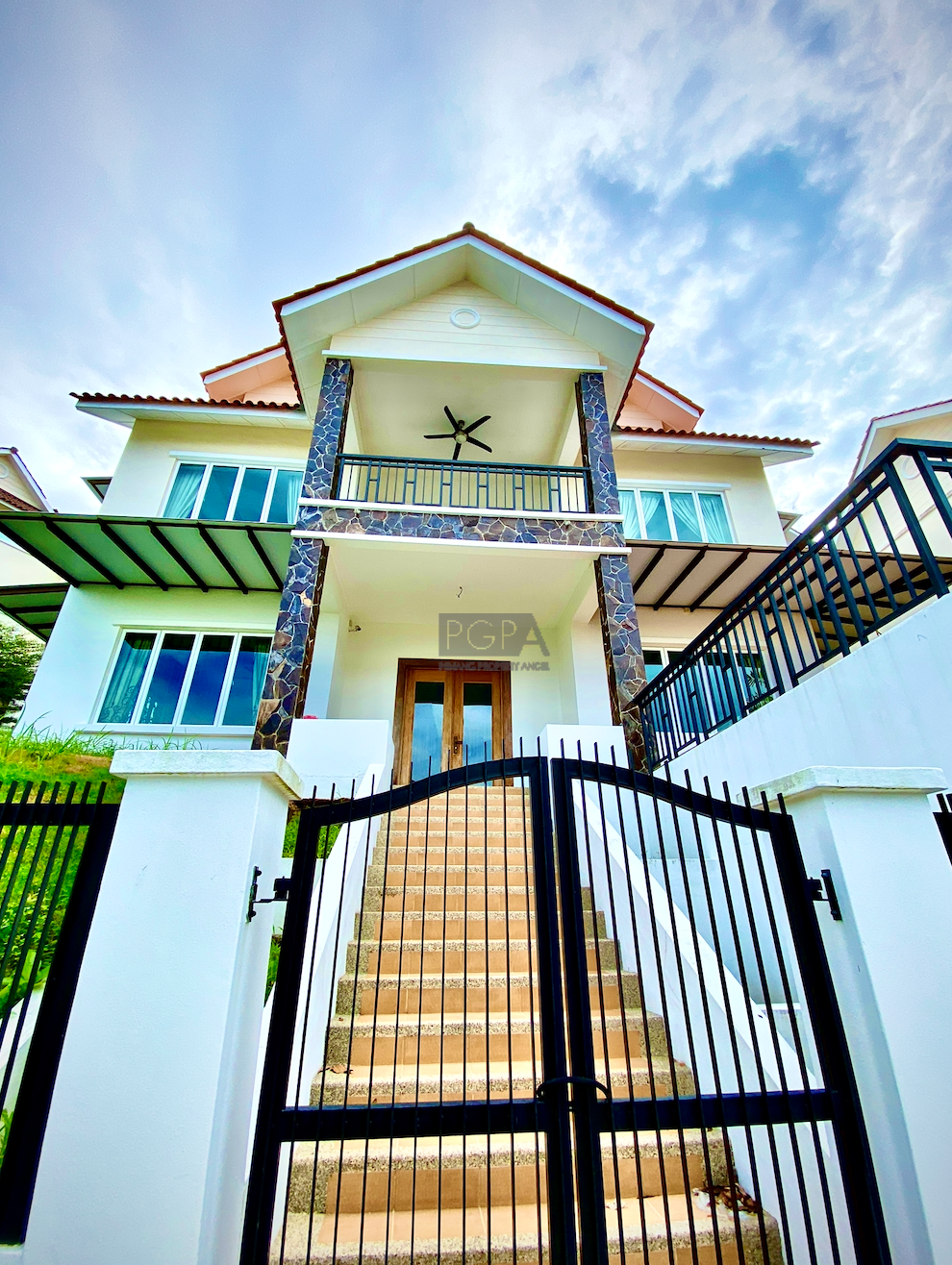 DS Bungalow at the Hilltop Villas in Batu Ferringhi.