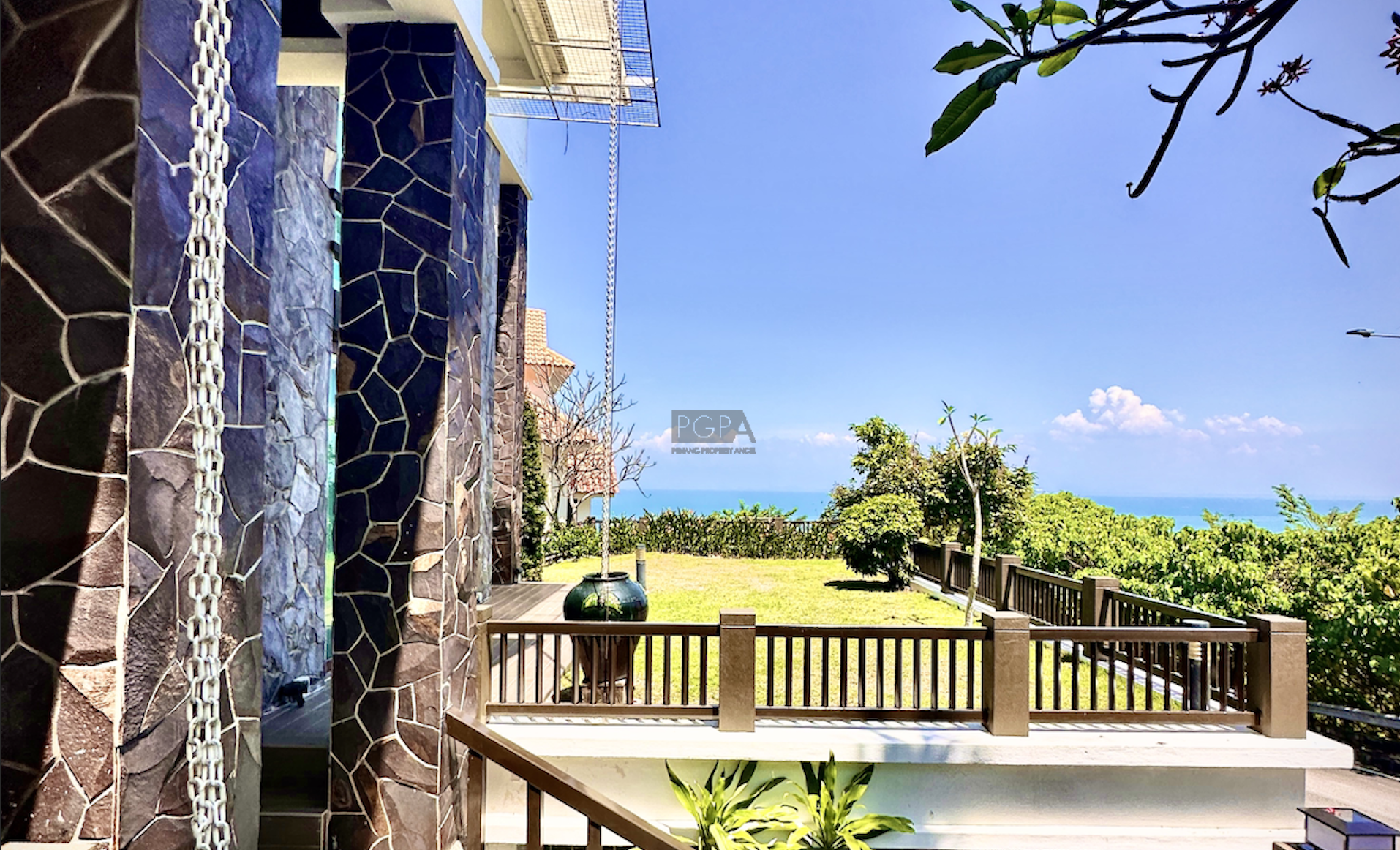 Seaview Bungalow in Batu Ferringhi.