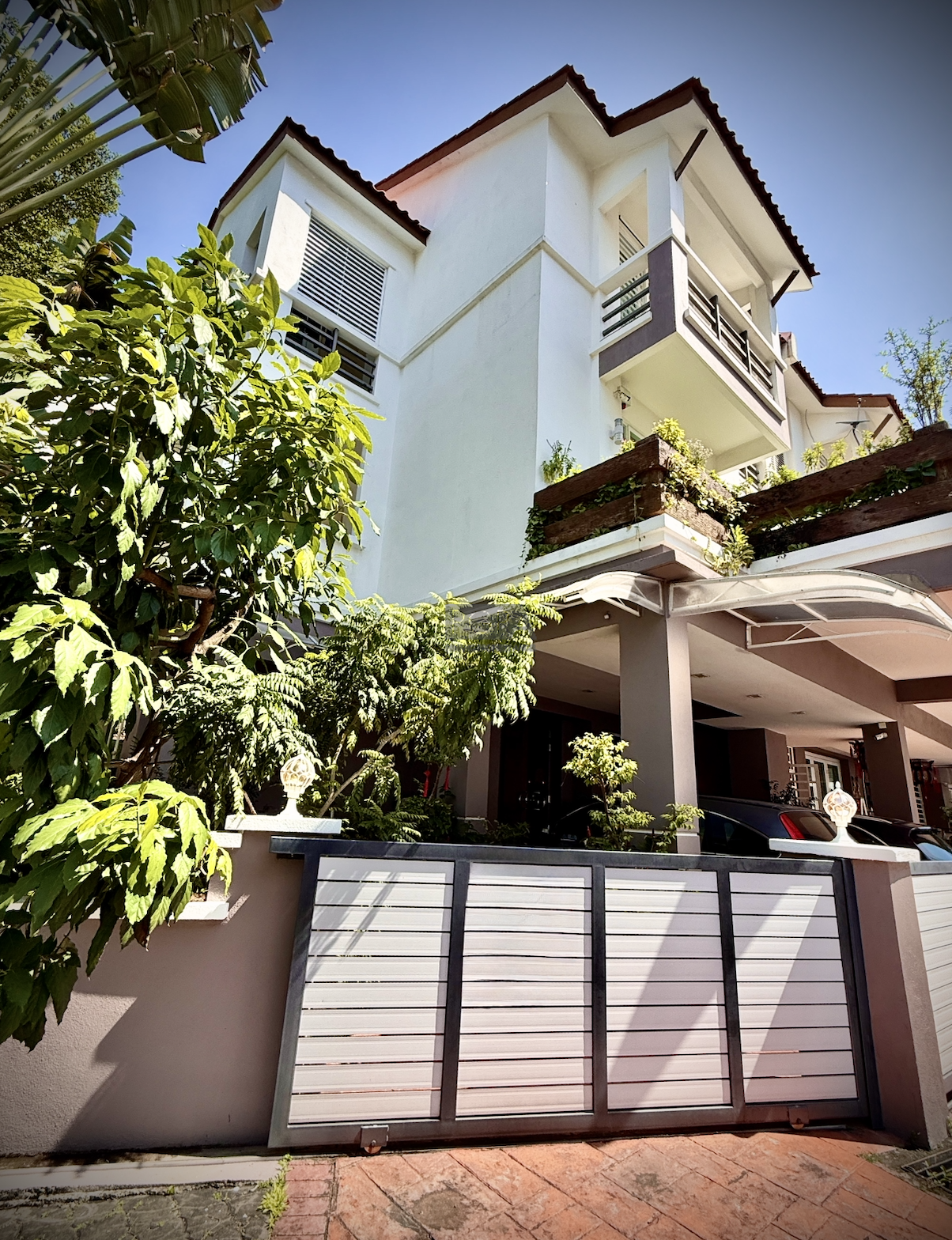 Jubilee Residences 3-Storey Corner Terrace, Taman Lip Sin.