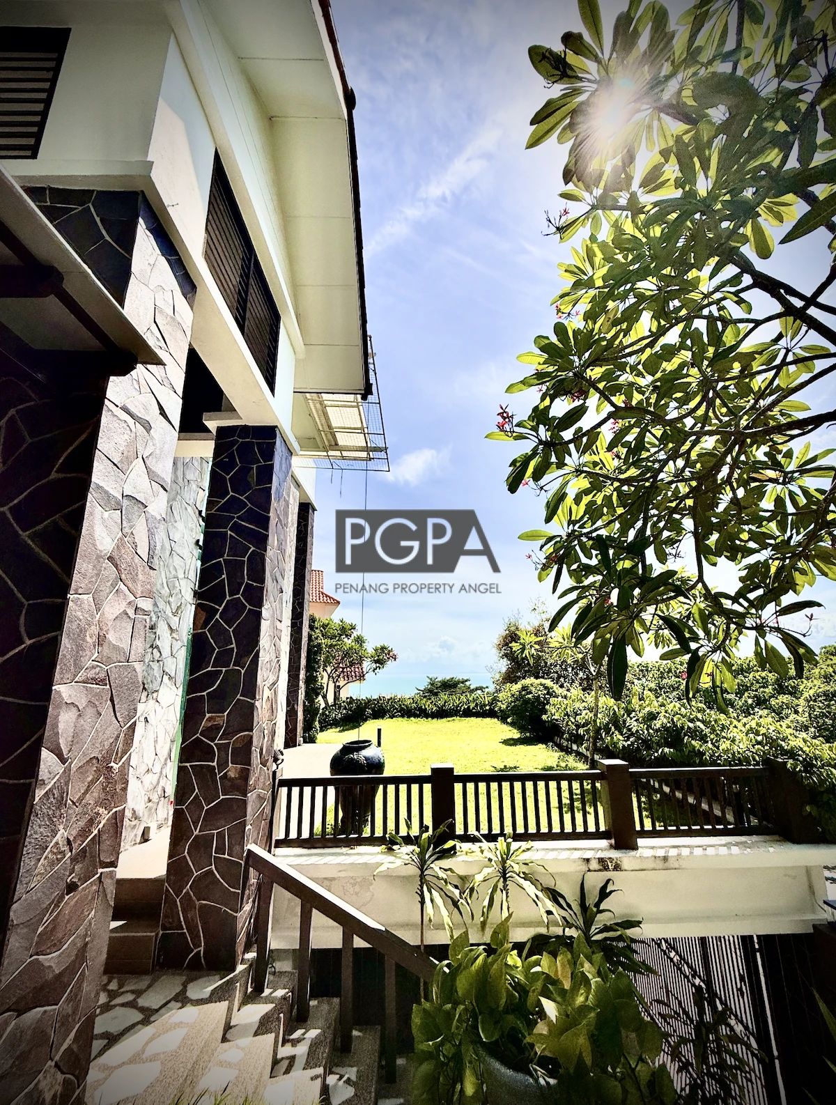 Seaview Bungalow in Batu Ferringhi.