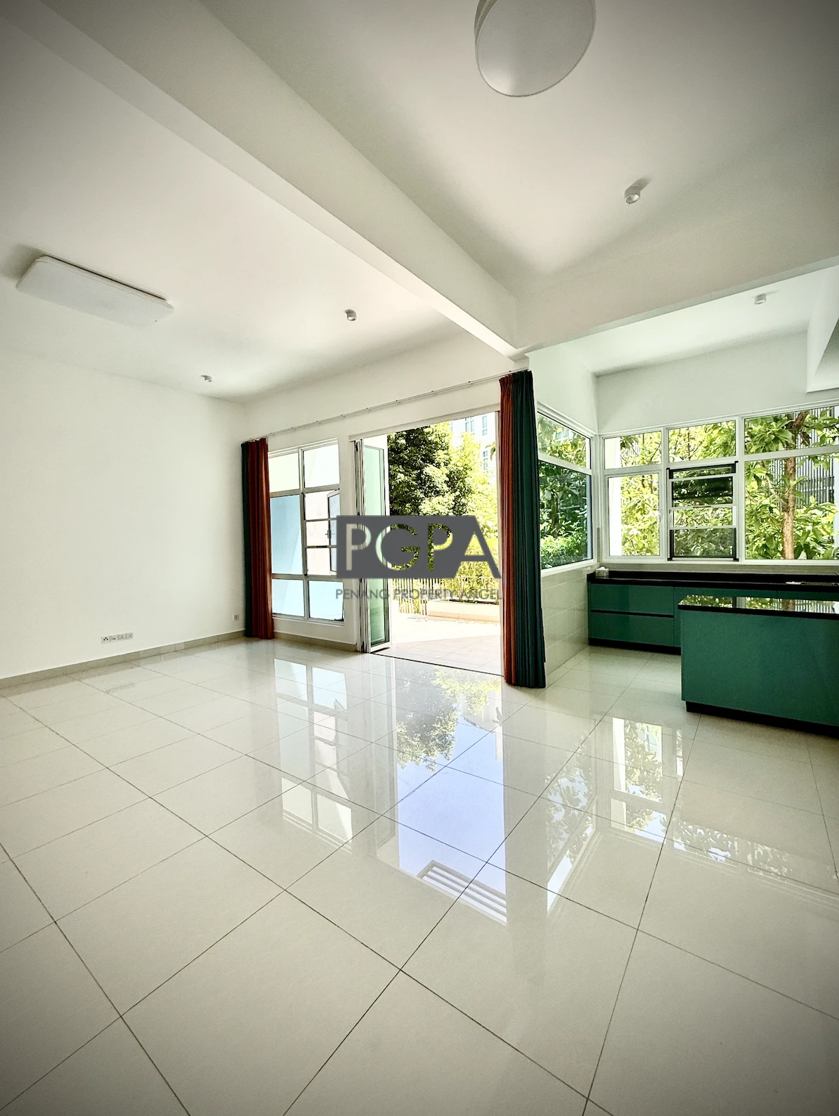 Value-Buy: Ferringhi Residence Condominium (Garden Unit) in Batu Ferringhi.