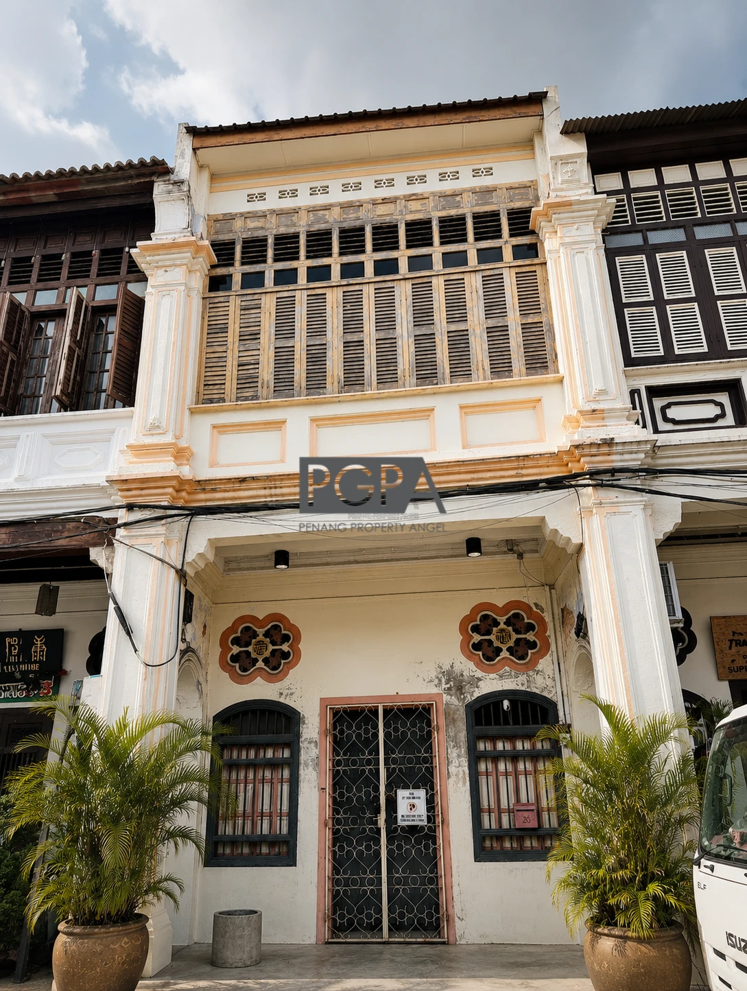 EXCLUSIVE: 2.5-Storey Heritage Shophouse on Carnarvon Lane, George Town UNESCO Buffer Zone.