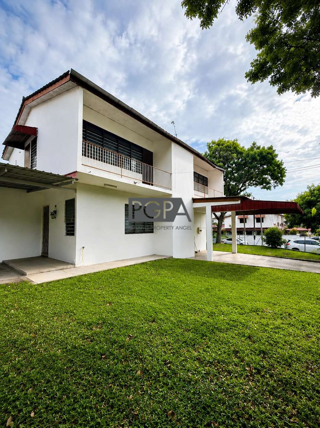 Exclusive: Corner Double-Storey Semi-Detached House in Minden Heights.