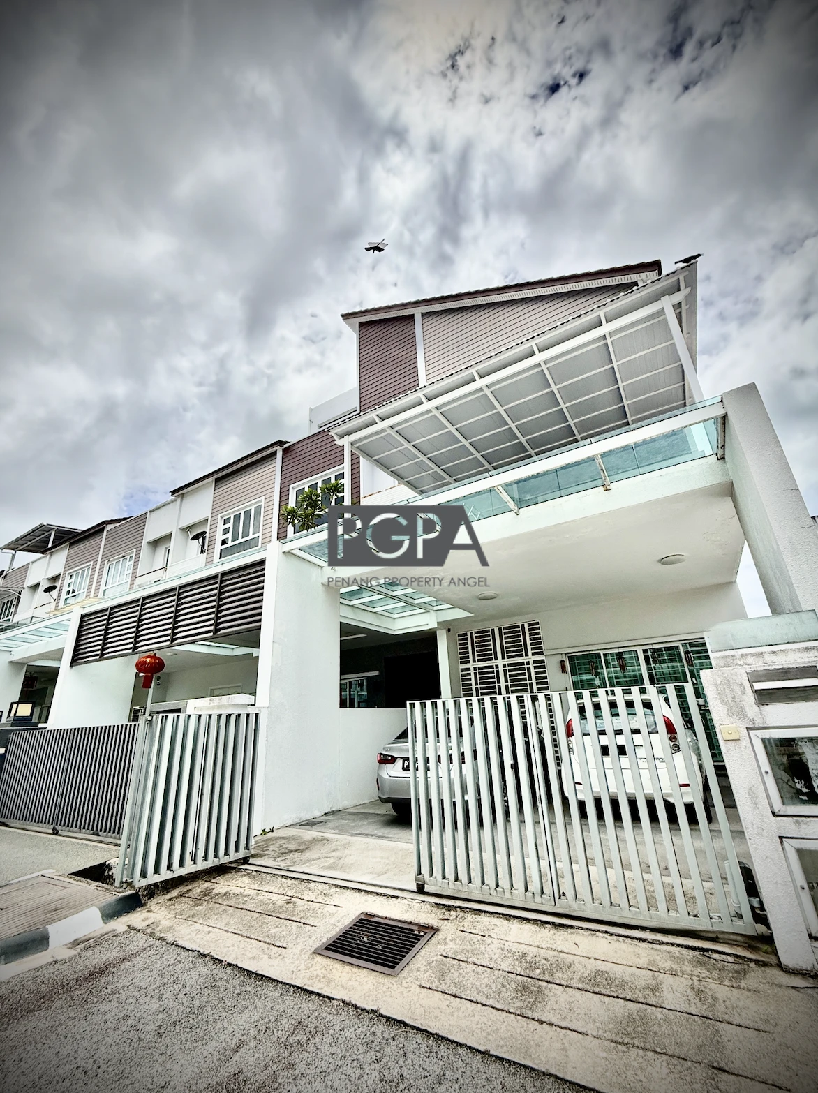 2 Permai 3-Storey End-Lot Gated Terraced House in Tanjung Bungah.
