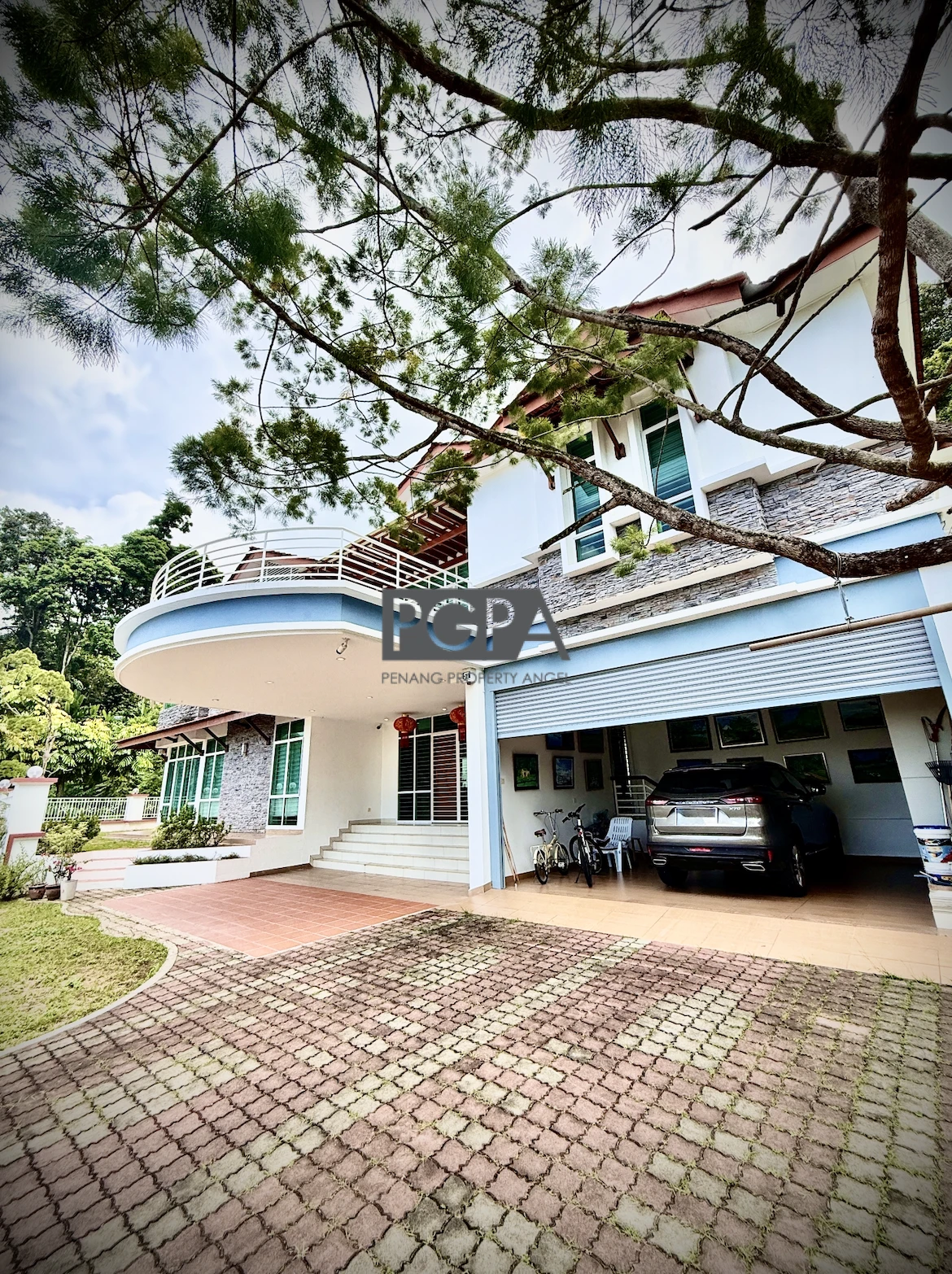 Double-Storey Seaview Bungalow at Pearl Hill Cul-De-Sac, Tanjung Bungah.