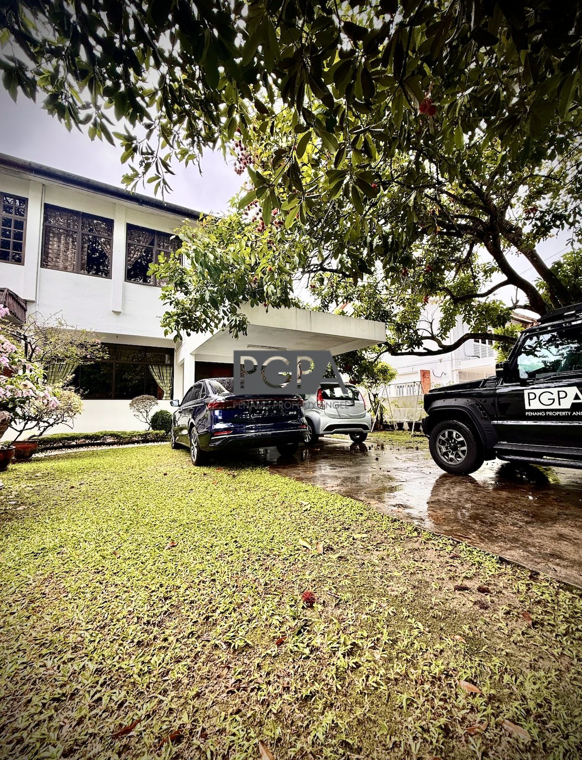 Charming Freehold Semi-Detached Residence | Vermont Road, George Town.