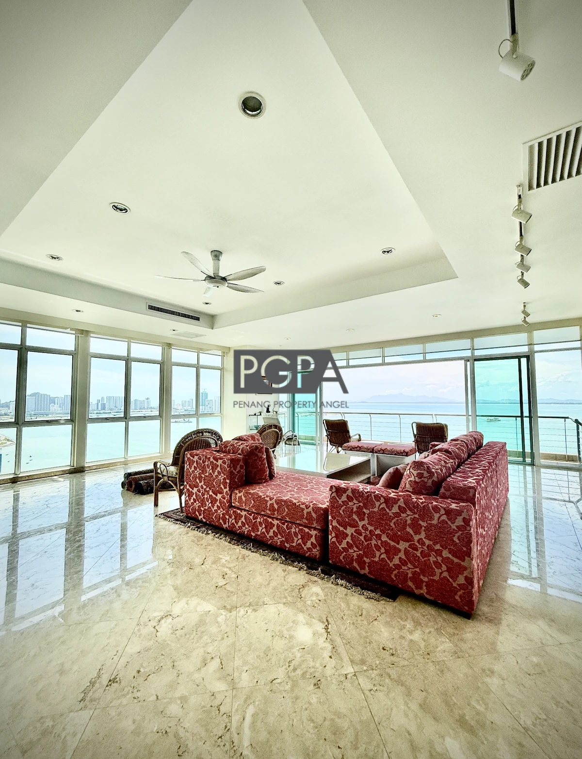 Designer High-Floor Residence | Mayfair Luxury Condominium, Northam Road.