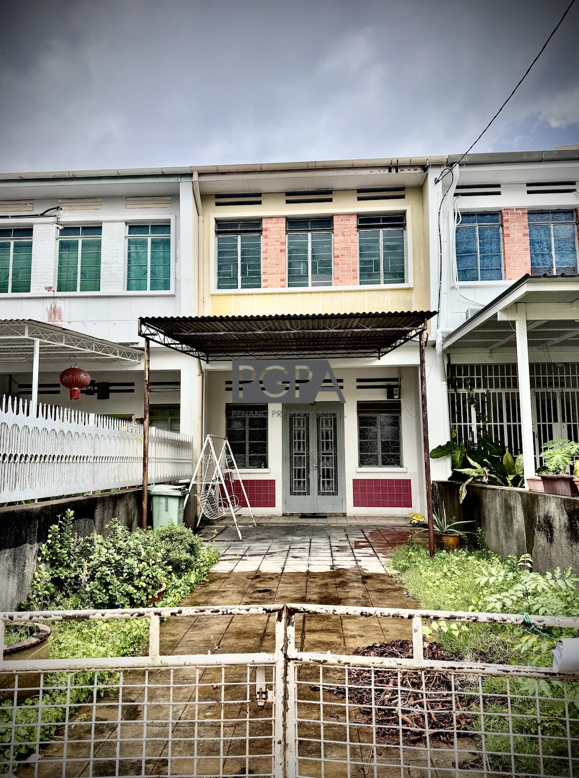Double-Storey Art Deco Terraced House | Solok Tavoy, George Town.