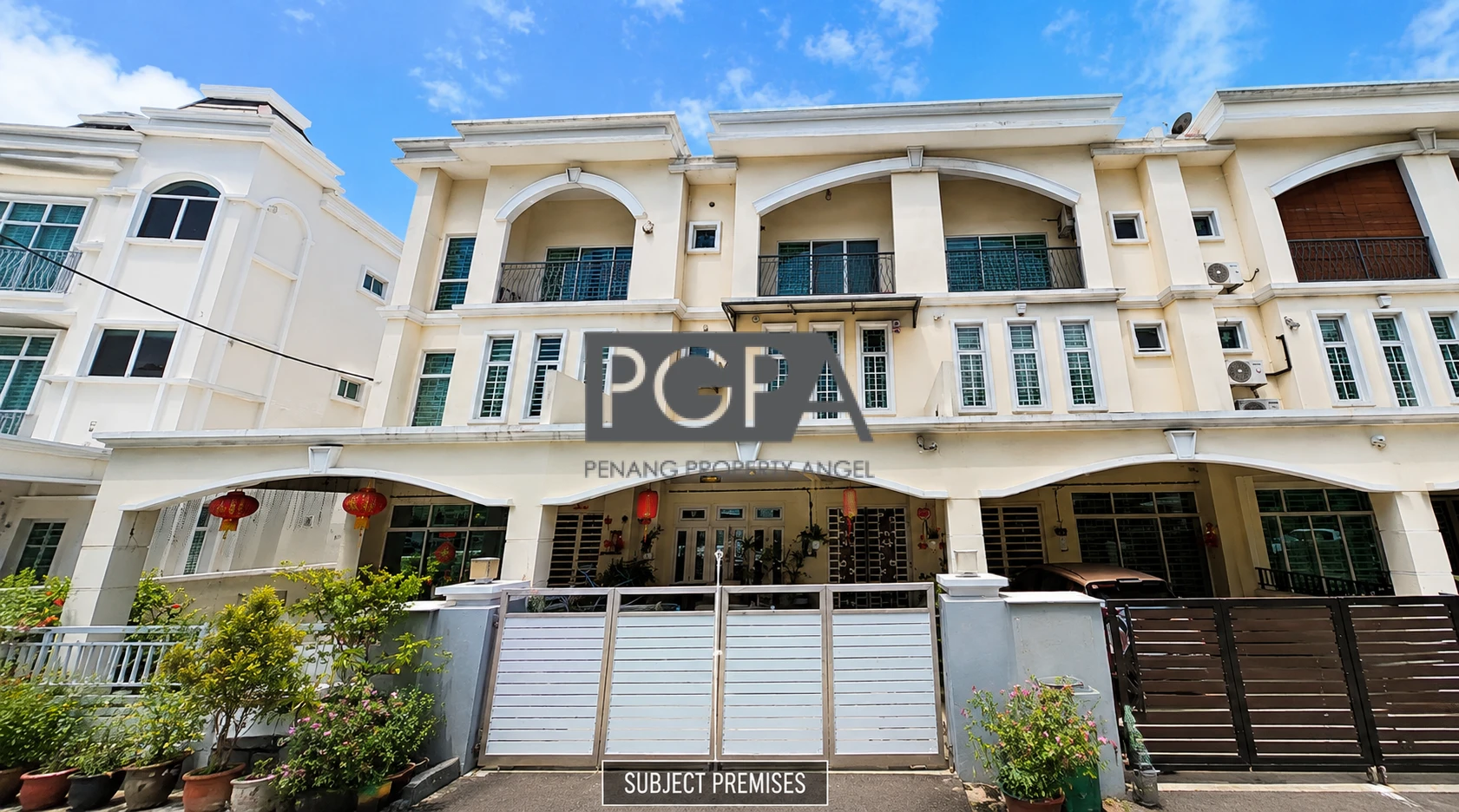 Three-Storey Terraced House | Pantai Jerjak, Sungai Nibong.