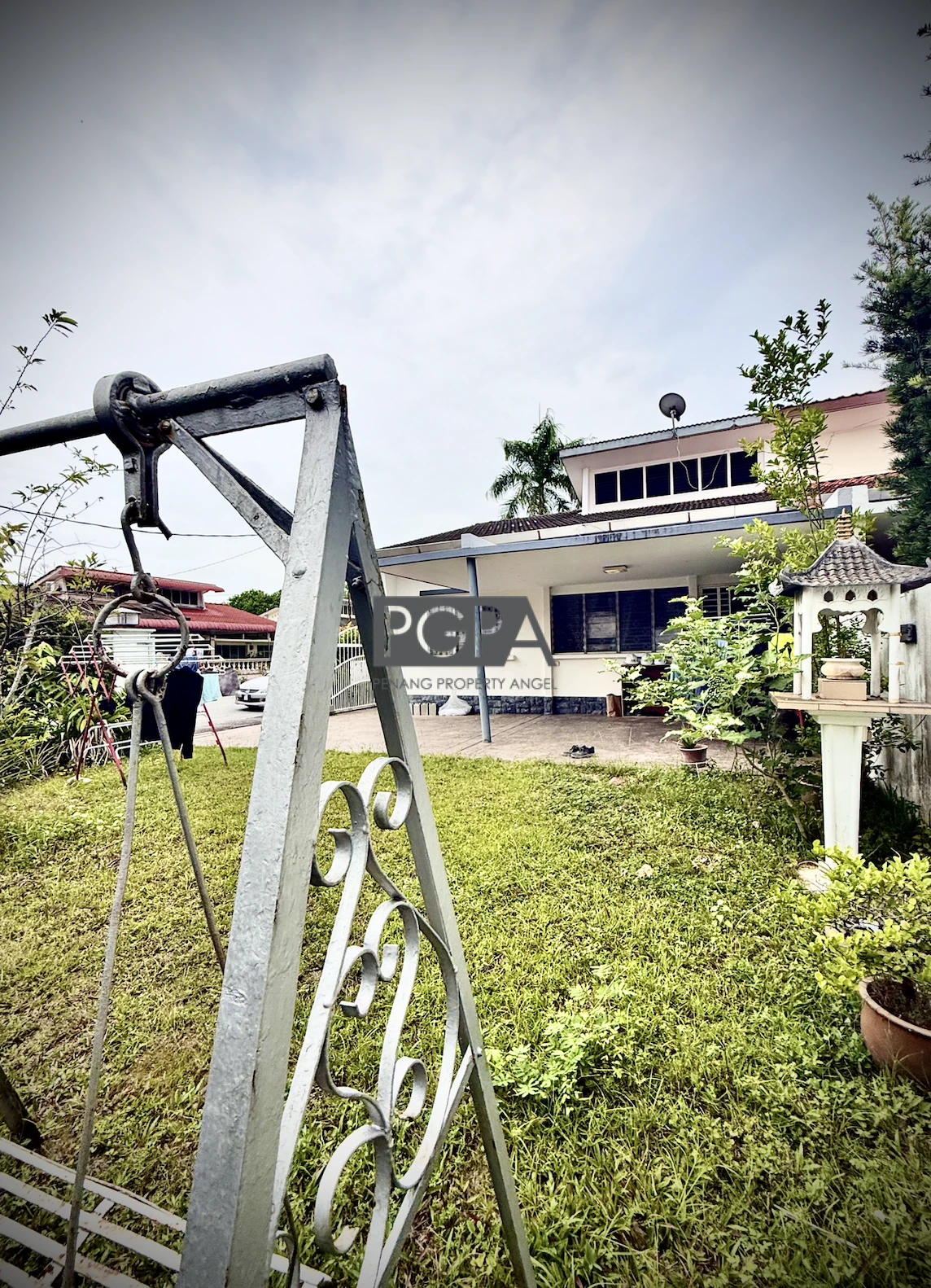 Corner Single-Storey Semi-Detached House in Taman Gottlieb, Pulau Tikus.