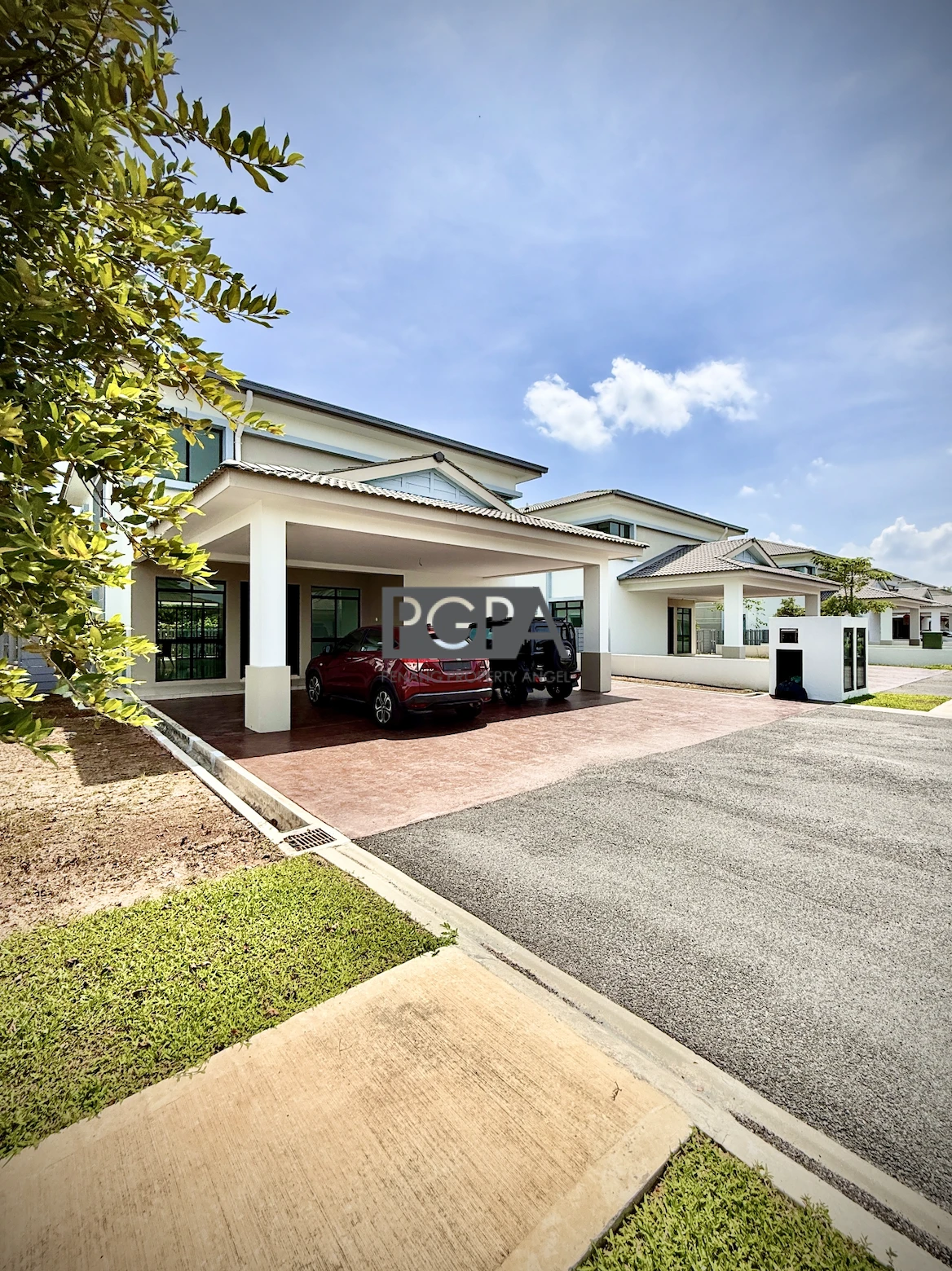 Double-Storey Lake-View Bungalow @ Nusa Cinta, Setia Fontaines — Gated & Guarded.