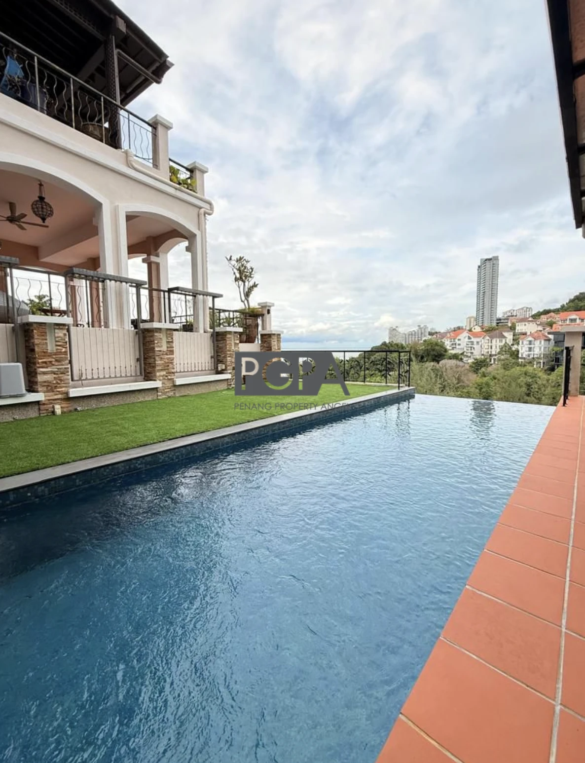 Moonlight Bay Batu Ferringhi | Chic Designer Seaview Pool Villa | Rare Front-Row Edition.